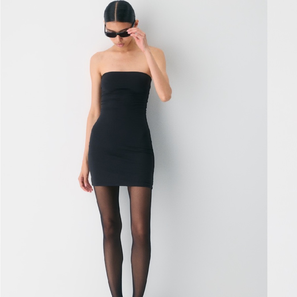 Aritzia Classic Black Strapless Dress